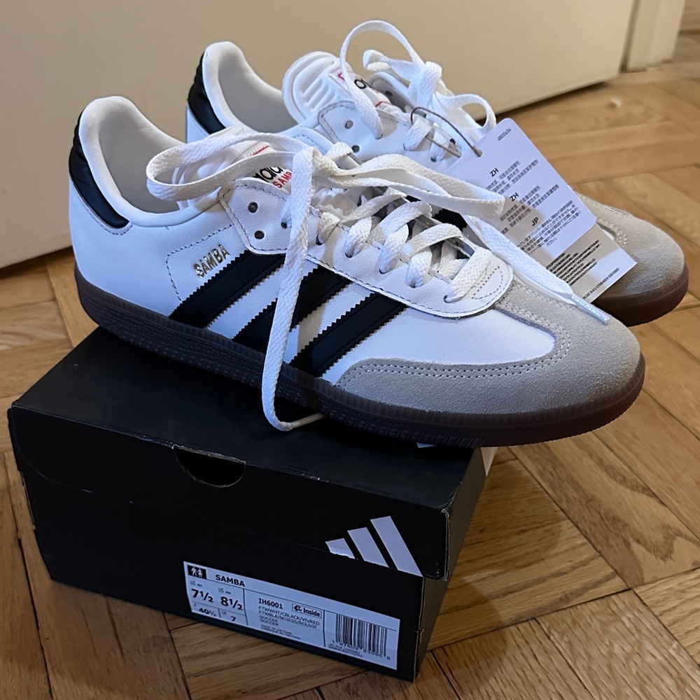 Brand New/Never Worn Adidas Samba White and Black Trainers